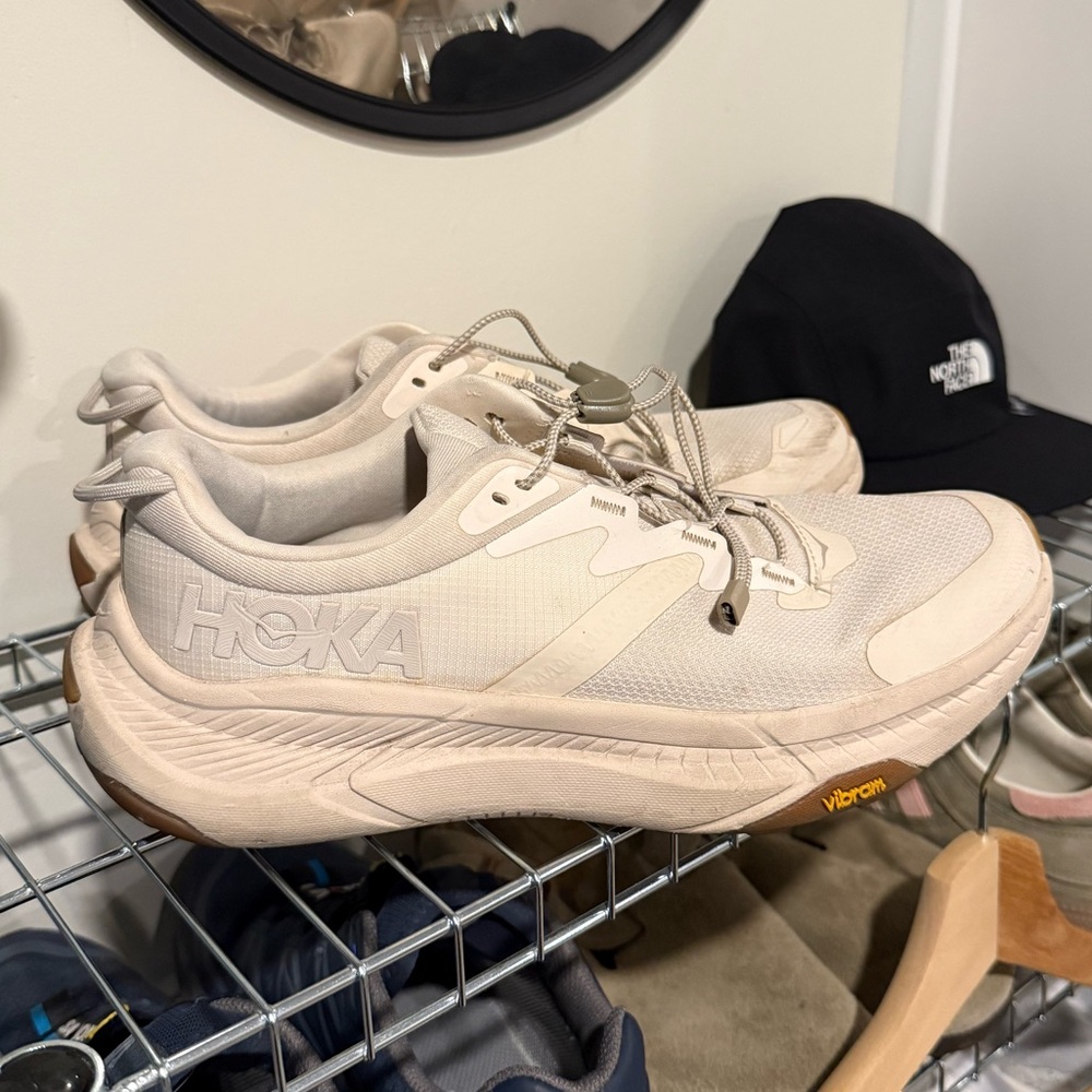 Hoka Transports